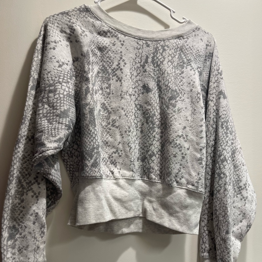 Crop crewneck
